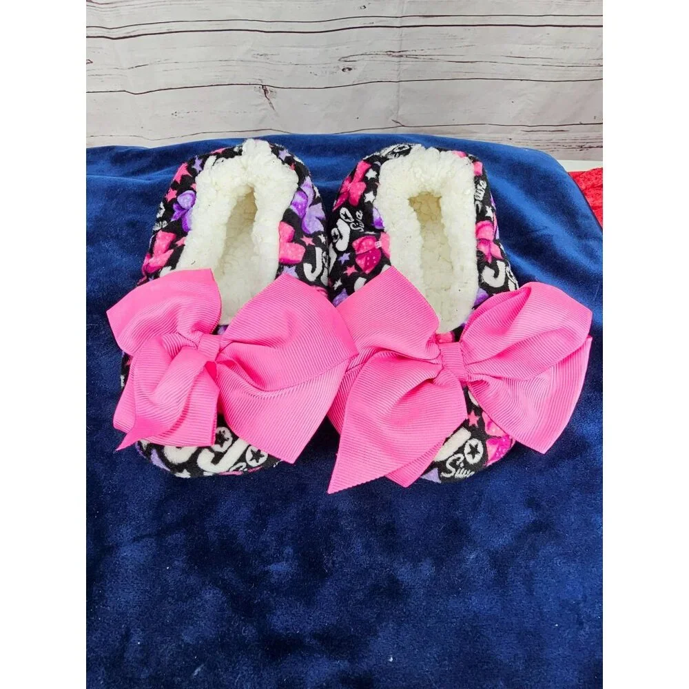 JoJo Siwa Girls Fuzzy‎ Slipper Socks Size 9/10 toddler